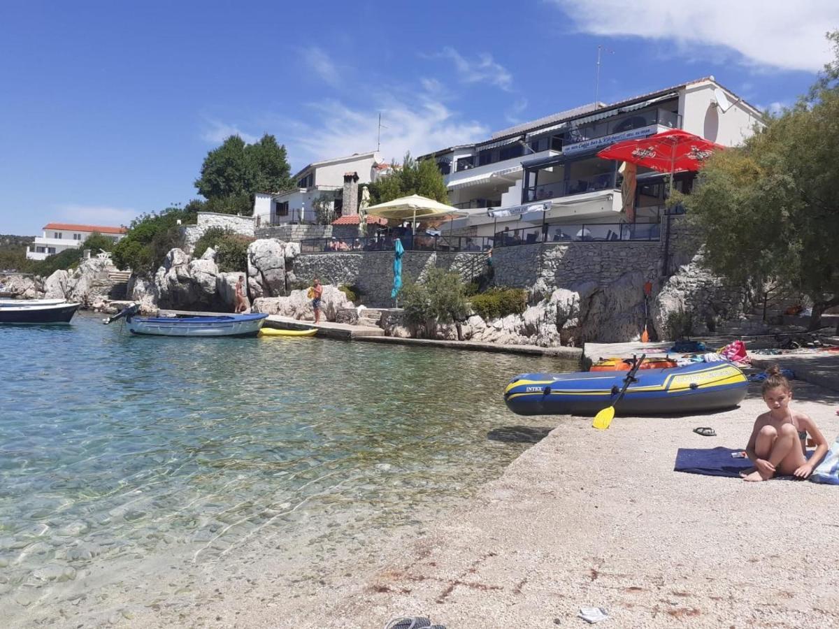 Srecko Apartman Rogoznica  Kültér fotó